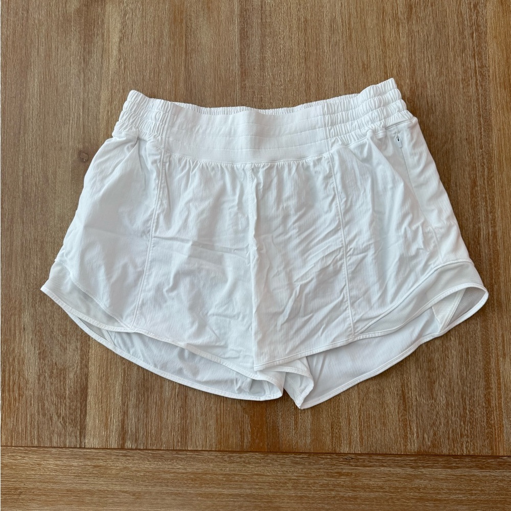 Lululemon Hotty Hot Shorts - Picture 2 of 7